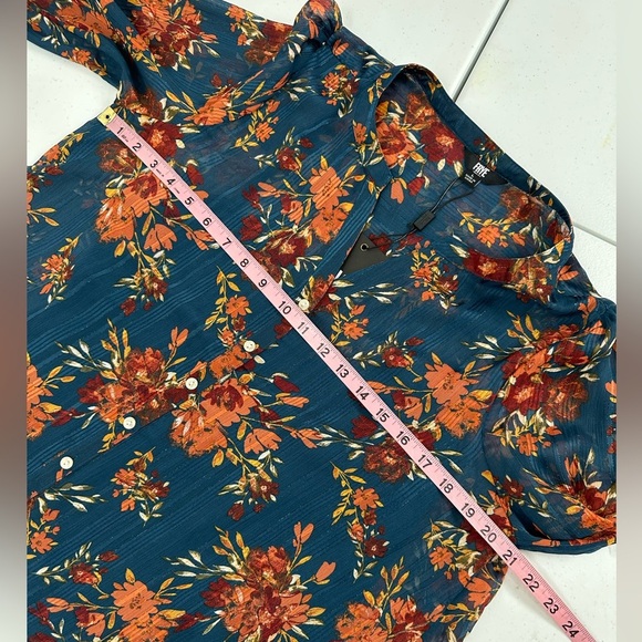 NWT Frye Floral Sheer Lurex Long Sleeve Split V-Neck Blouse - Picture 4 of 10